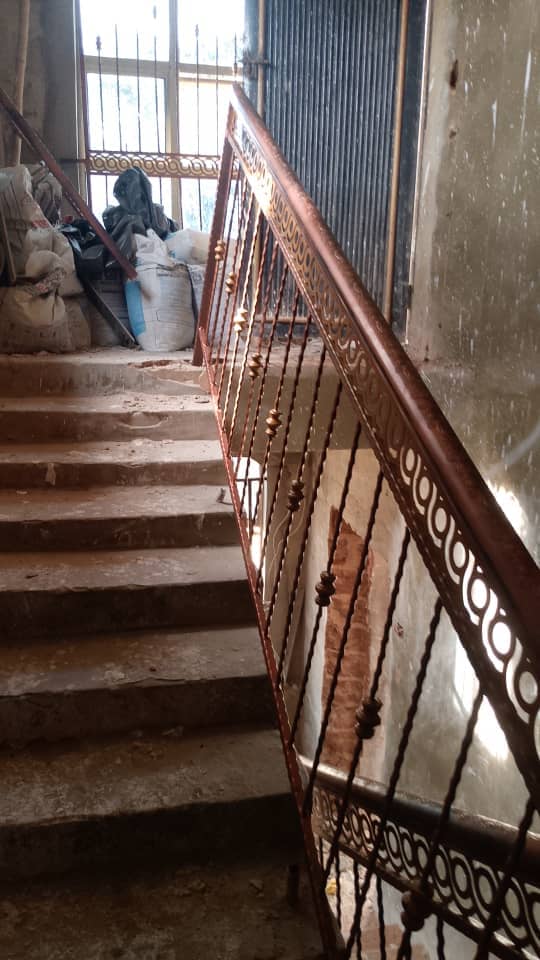 Security gate